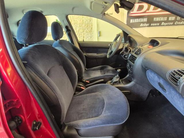 Peugeot 206 image 6