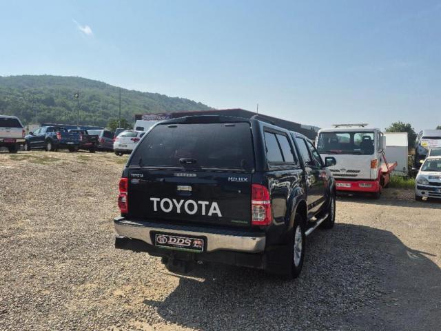 Toyota Hilux image 1