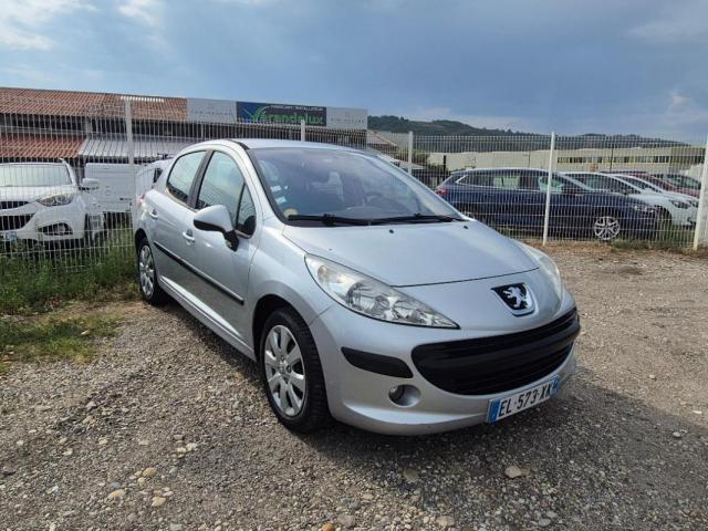 Peugeot 207 image 2