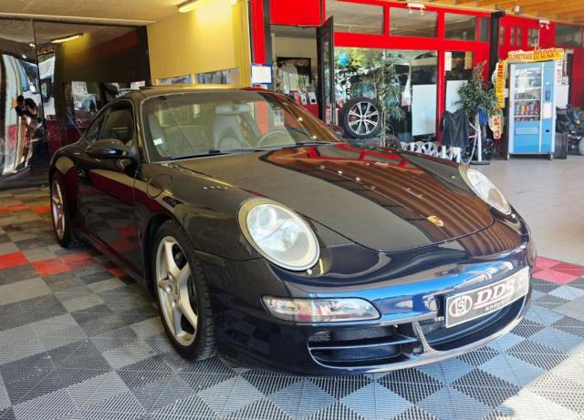 Porsche 911 image 6