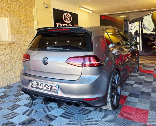 Volkswagen Golf image 8