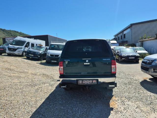 Toyota Hilux image 2