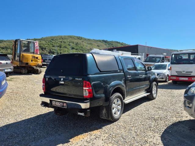 Toyota Hilux image 7