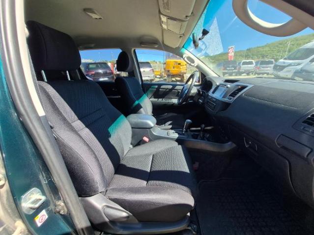 Toyota Hilux image 8