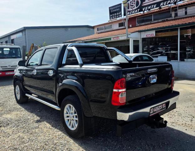 Toyota Hilux image 1
