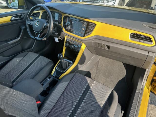 Volkswagen T-Roc image 2