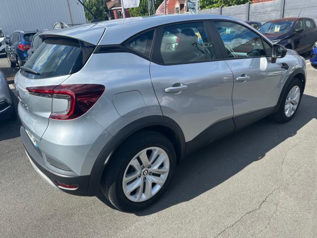 Renault Captur image 2
