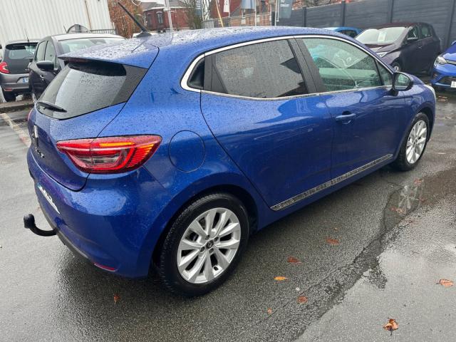 Renault Clio image 2