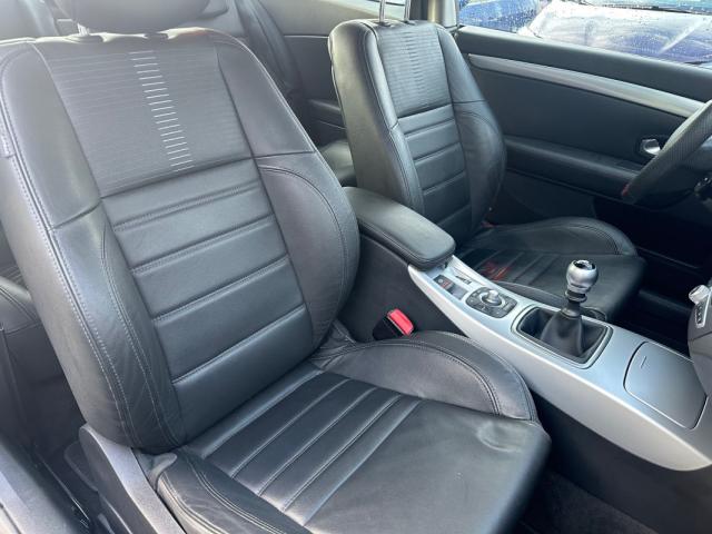 Renault Laguna image 5