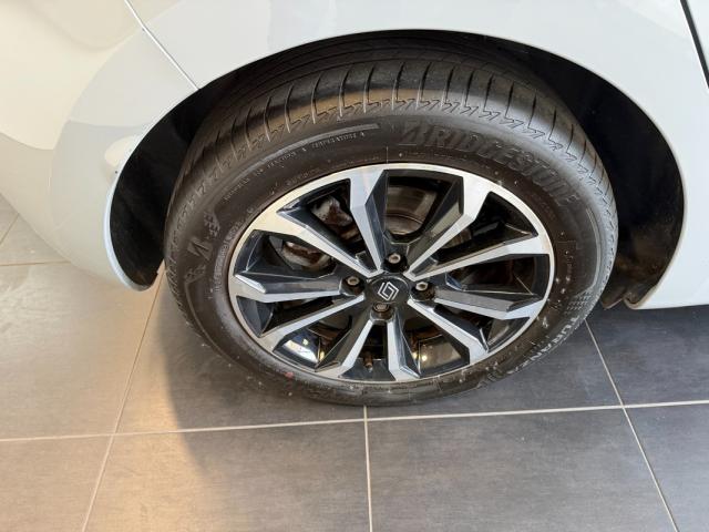 Renault Clio image 9
