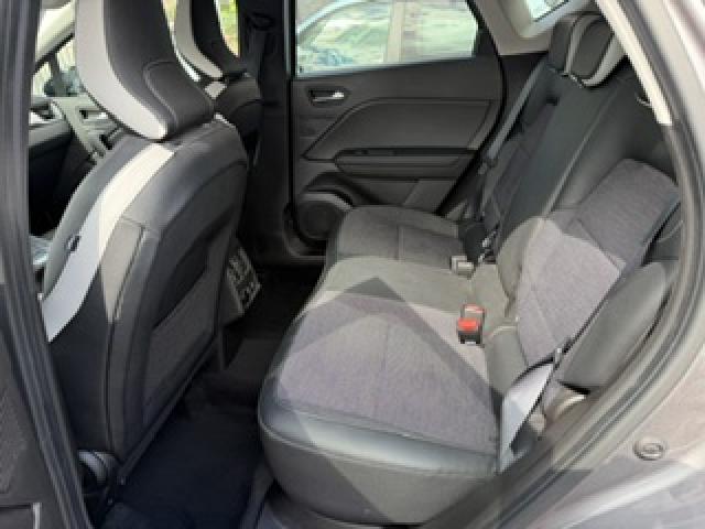 Renault Captur image 9