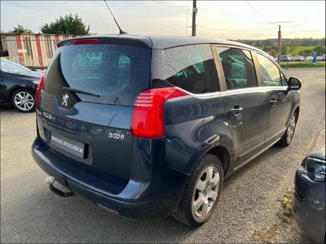 Peugeot 5008 image 6