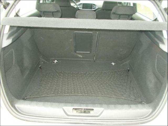 Peugeot 308 image 2
