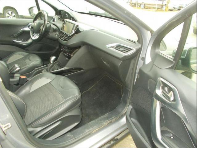 Peugeot 2008 image 3
