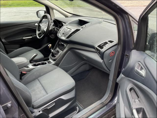 Ford C-Max image 1