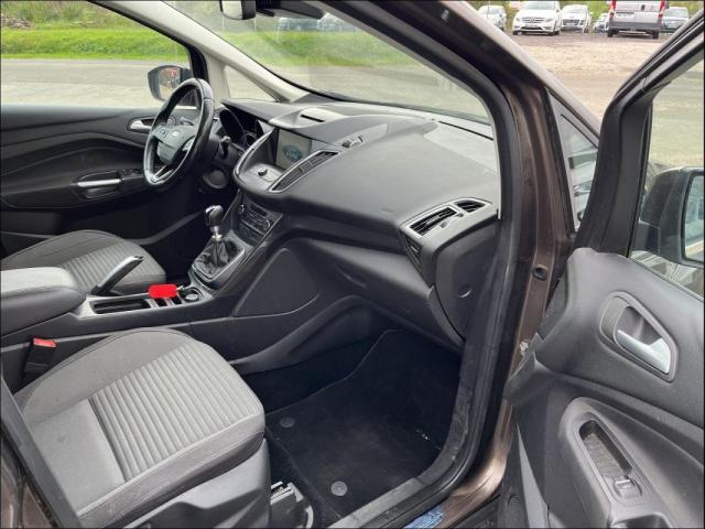 Ford C-Max image 4
