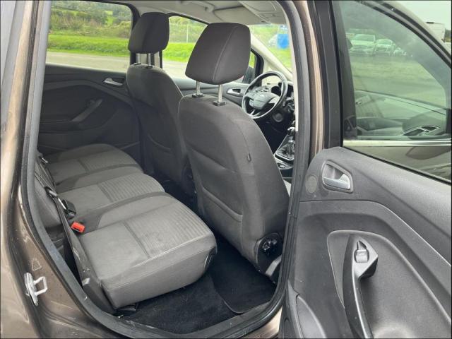 Ford C-Max image 6