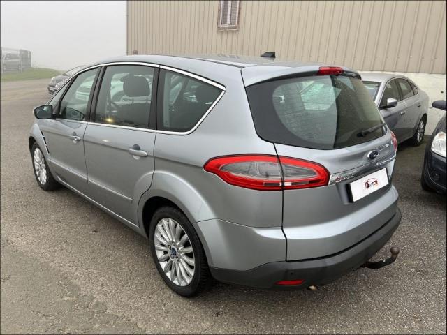 Ford S-Max image 2