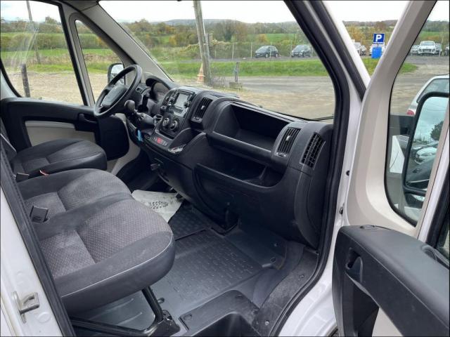 Peugeot Boxer image 4