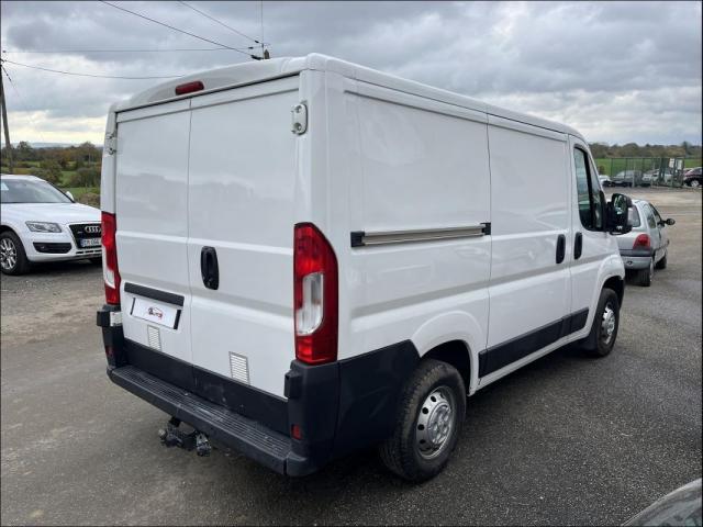 Peugeot Boxer image 2