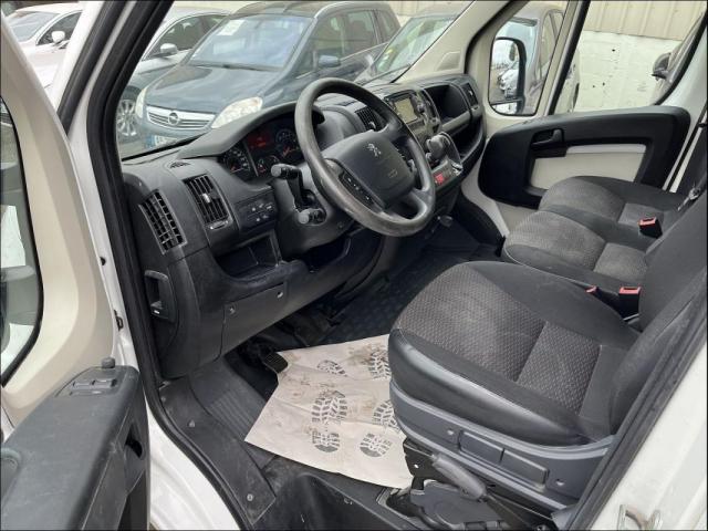 Peugeot Boxer image 1