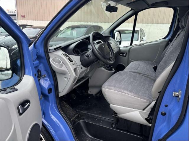Renault Trafic image 3