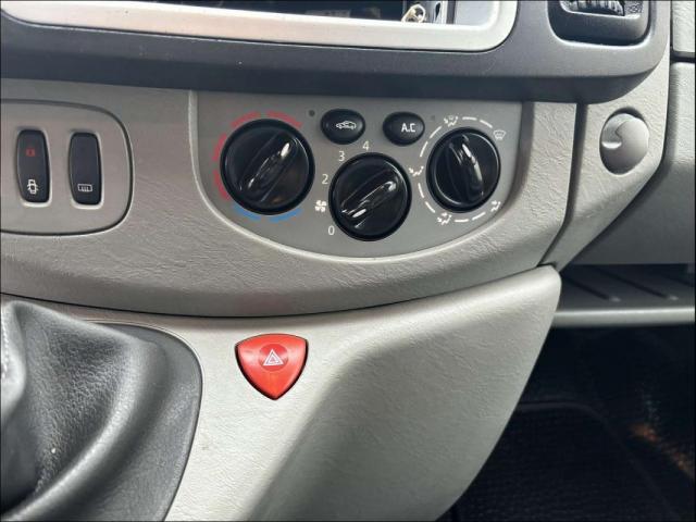 Renault Trafic image 6