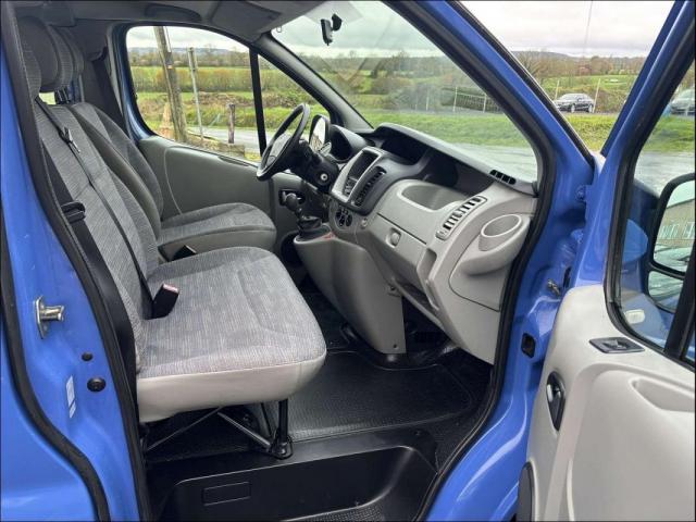 Renault Trafic image 1