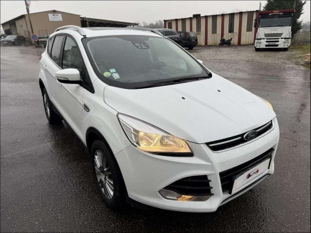 Ford Kuga image 2