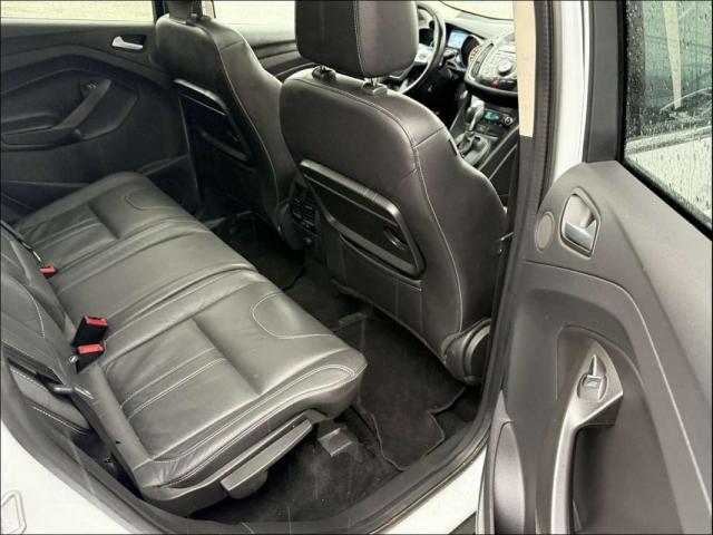 Ford Kuga image 4