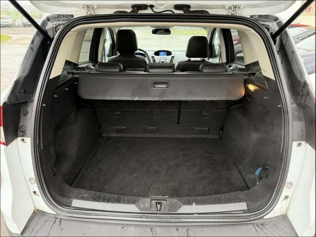 Ford Kuga image 3