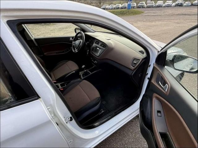 Hyundai I20 image 5