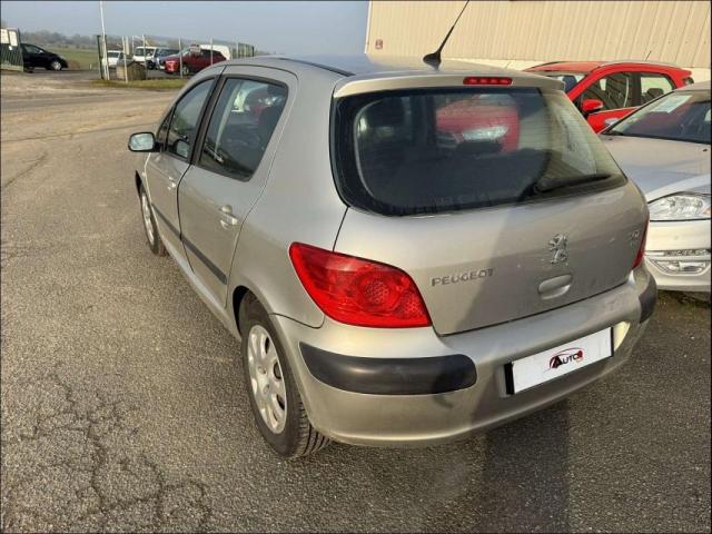 Peugeot 307 image 2