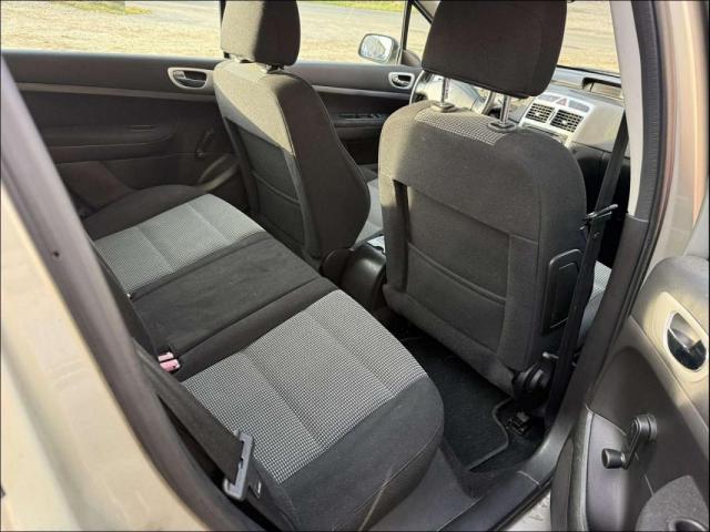 Peugeot 307 image 7
