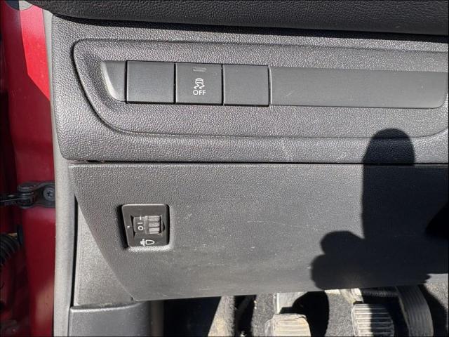 Peugeot 208 image 1