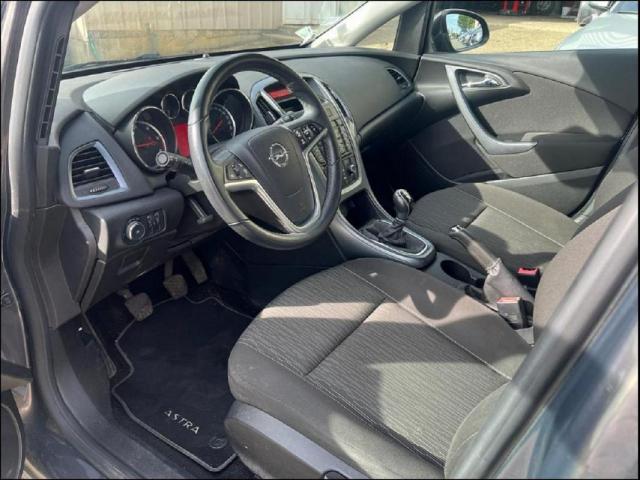 Opel Astra image 6
