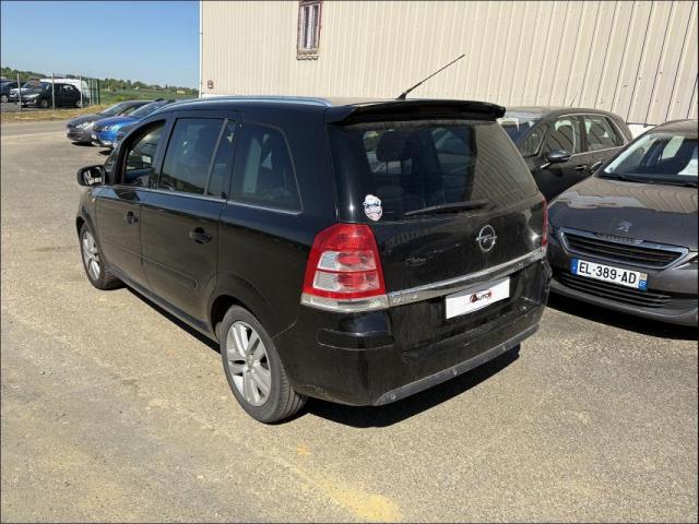 Opel Zafira image 8