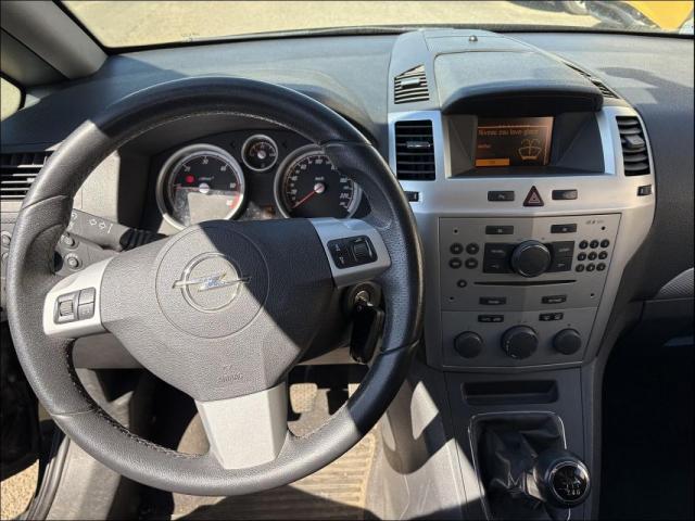 Opel Zafira image 3