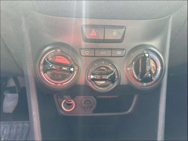 Peugeot 208 image 4