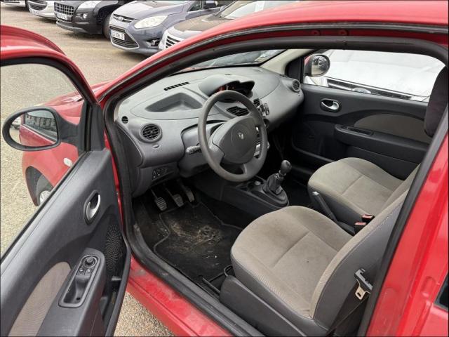 Renault Twingo image 2