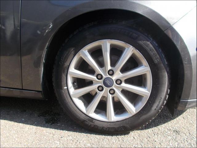 Ford Focus image 2