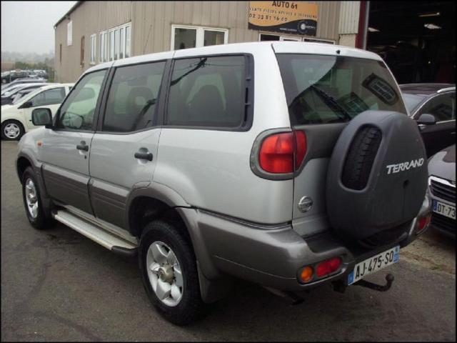 Nissan Terrano image 4