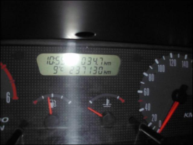 Nissan Terrano image 7