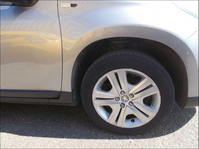 Peugeot 2008 image 3