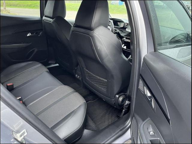 Peugeot 2008 image 1