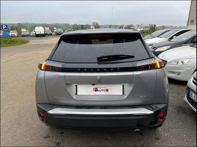 Peugeot 2008 image 8