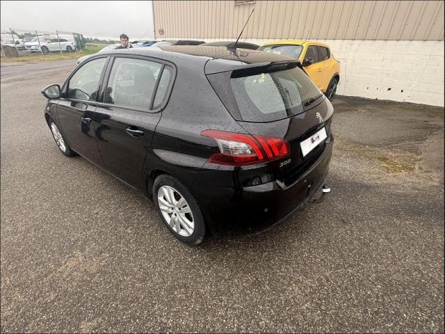 Peugeot 308 image 1