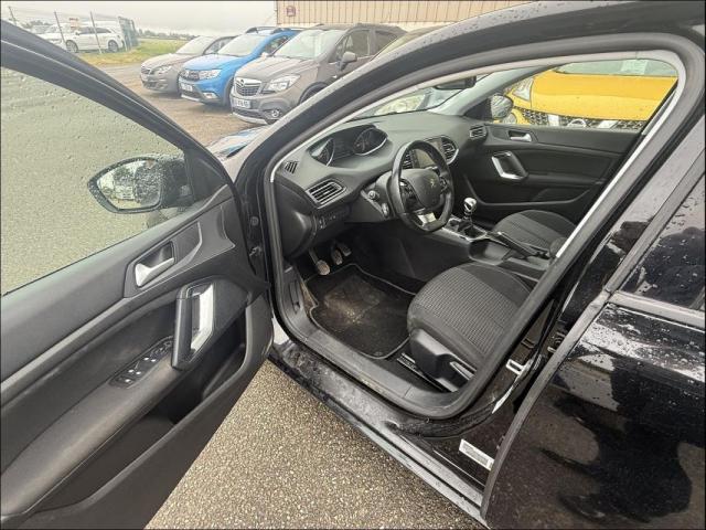Peugeot 308 image 4