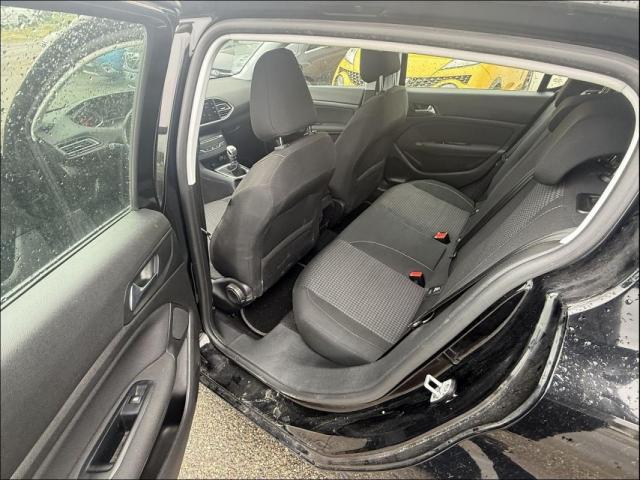 Peugeot 308 image 7