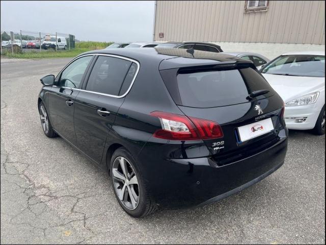Peugeot 308 image 2